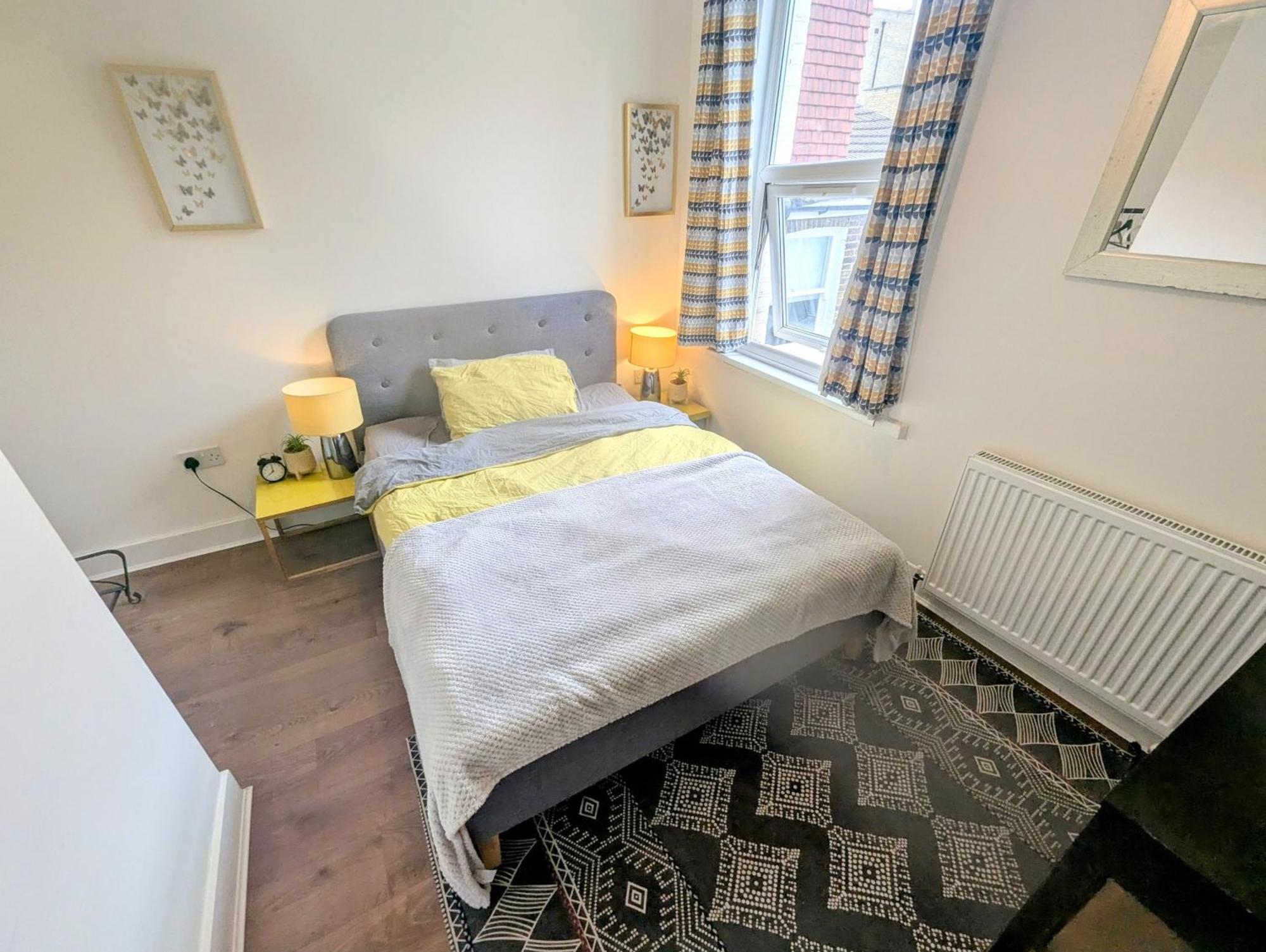 Tophome Stoke Newington *